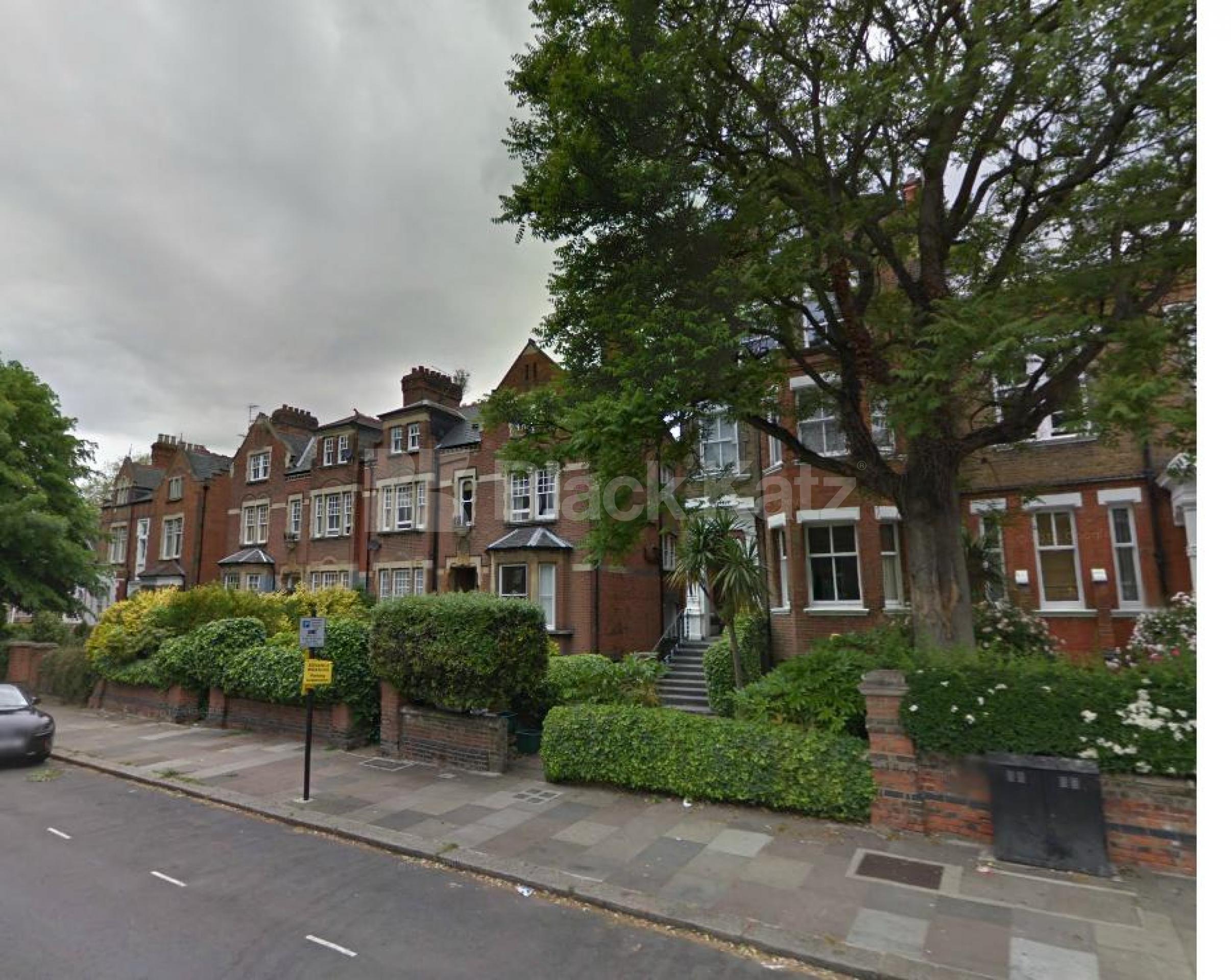 			2 Bedroom, 1 bath, 1 reception Flat			 Fellows Road, BELSIZE PARK NW3